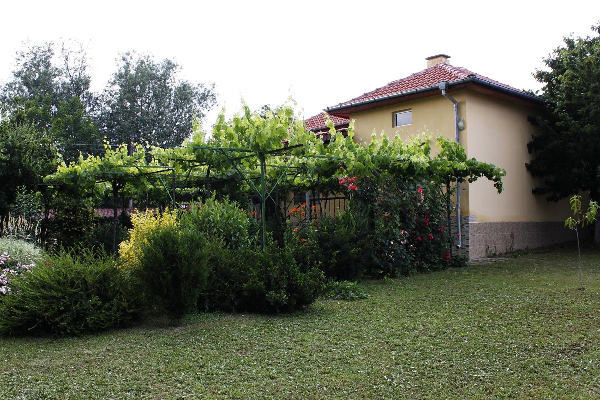 Guesthouse Planinsko Gnezdo Tuzha Экстерьер фото